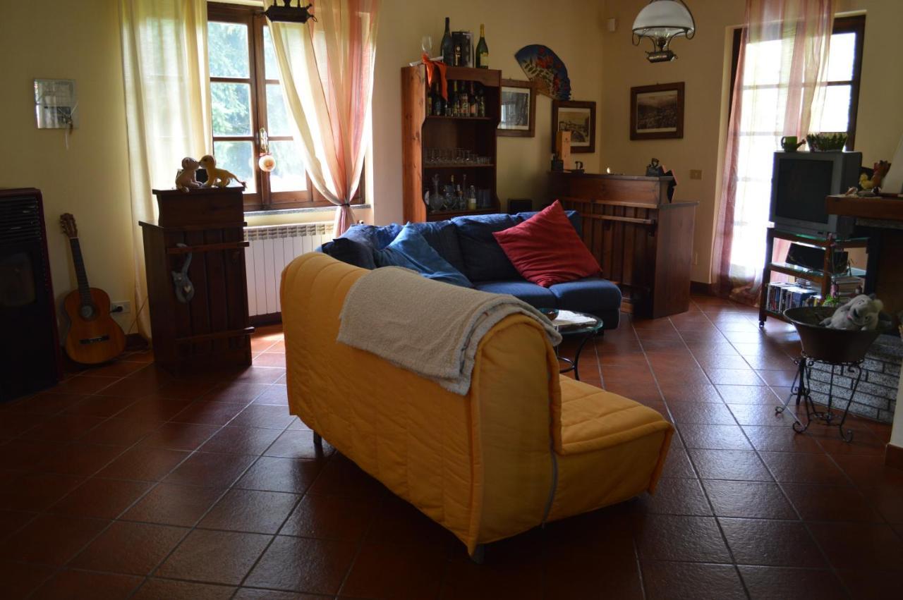 Bed and Breakfast Da Fulvia Ollano Esterno foto
